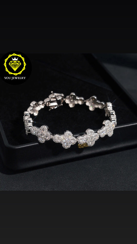 Cross bracelet VVS diamond 8’